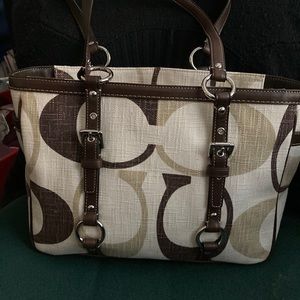 Coach Signature Tonal Gallery Tote Shoulder Bag